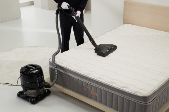 SK매직이 일회성 매트리스 클리닝 서비스를 출시했다. SK매직 제공